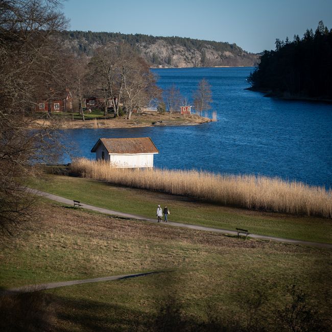Bereit für den ersten Fang? Im Kinderfreundlichen Schweden haben auch die kleineren Spaß beim Angeln. 1)