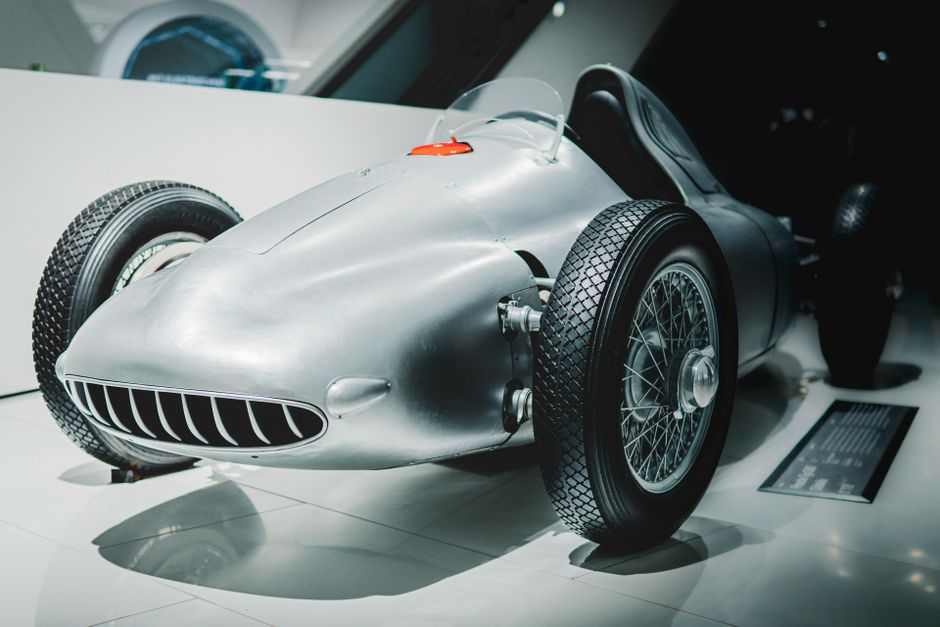 Porsche Ferdinand kuenstler.jpg.