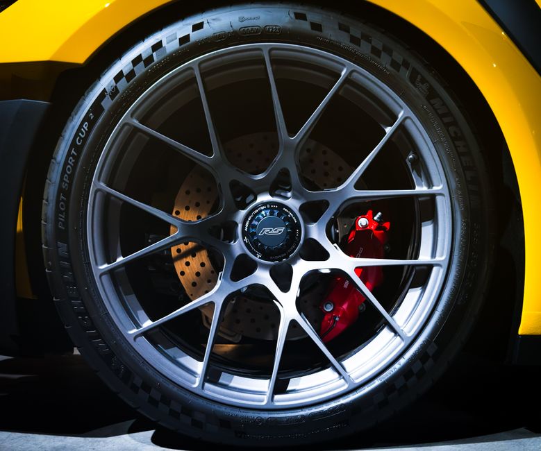 rad Porsche Ferdinand front.jpg.